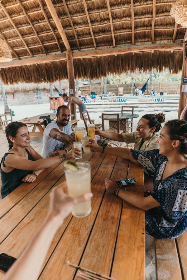Selina Poc Na Isla Mujeres Hotel Bagian luar foto